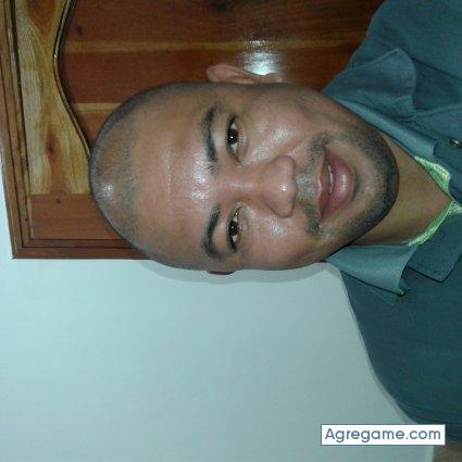 Eduardoalfonso80 chico soltero en San Pedro Sula