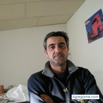 saturado chico soltero en Camarena