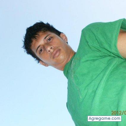 yuse1990 chico soltero en Santa Marta