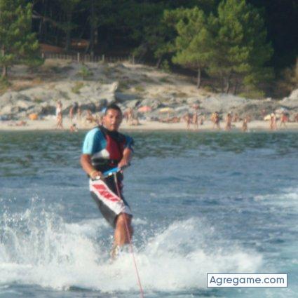 randalf chico soltero en Tomiño