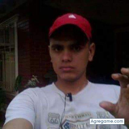 Rojo13 chico casado en Asunción