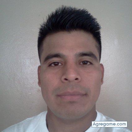 Andres7736 chico soltero en Central Falls