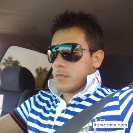 ALEXQUEIROZ chico soltero en León