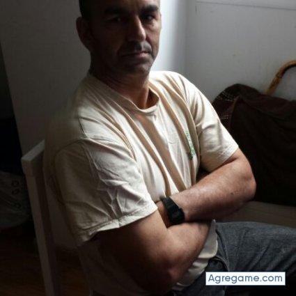 tieves chico soltero en Vilanova De Arousa