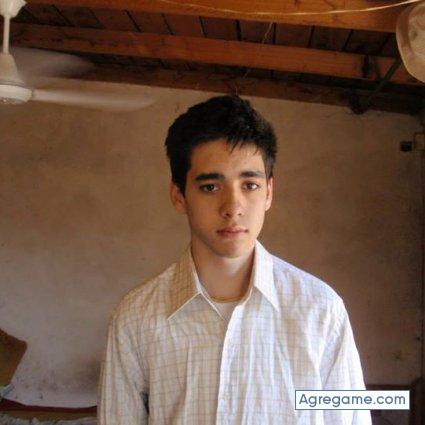 OscarPaz18 chico soltero en San Carlos De Bolívar