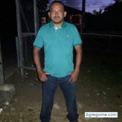salvadorantonio4672 chico soltero en El Salvador