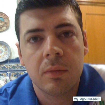 Gemminnis chico soltero en Cala De Finestrat