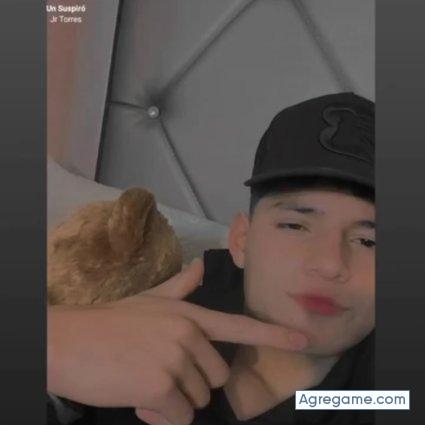 salvadorlopez3844 chico soltero en Mcallen