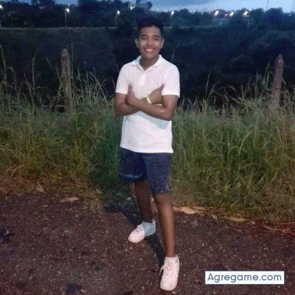 jhonatanrodriguez248 chico soltero en Manizales