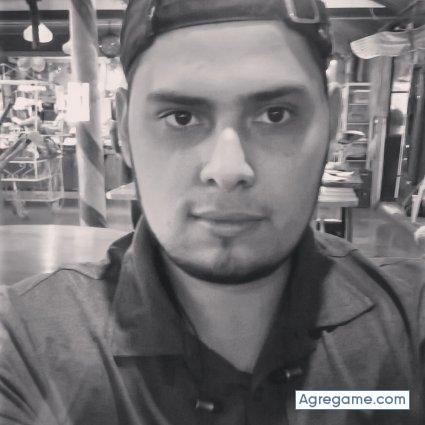 LGOP2697 chico soltero en Pimienta