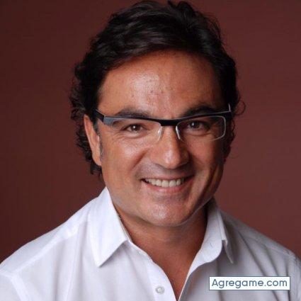 Longfly chico soltero en Sant antoni de calonge