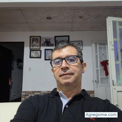 leonardromero chico casado en Cubarral