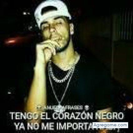 robertbolivar chico soltero en Caracas