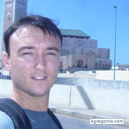 DeParis chico soltero en Bogotá