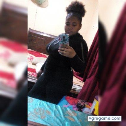 Nicole_18 chica soltera en Bajos De Haina