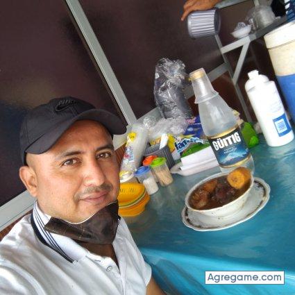 Alejo8377 chico viudo en Loja