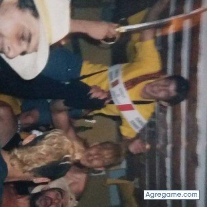 tote2mas chico soltero en 