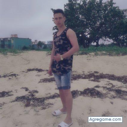 Reinierl chico soltero en Santa Lucía