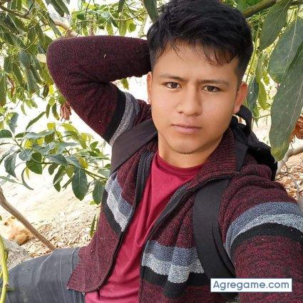 IsaiRuben chico soltero en Azángaro