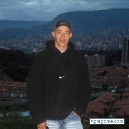 alexpeto chico soltero en Burunga