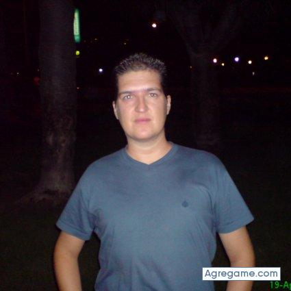 cnublo chico soltero en Viso Del Alcor