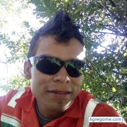 yeferbetancur chico soltero en Santa Bárbara