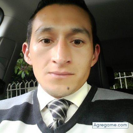 NYKEY chico soltero en Quito