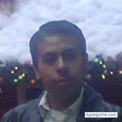 josejcsarango chico soltero en Cutuglagua