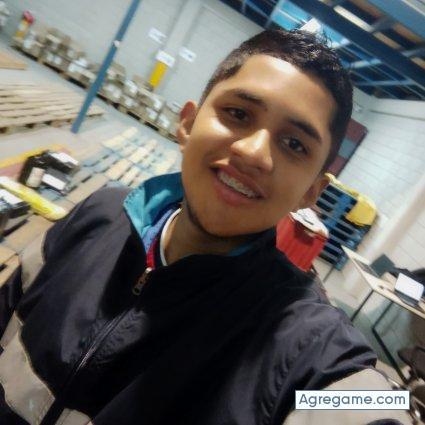 EduardoMonca chico soltero en Neiva