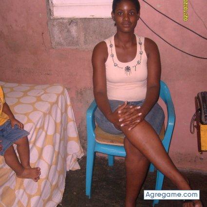 juni chica soltera en Herrera