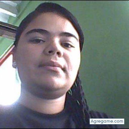 rosaroja chica soltera en Medellín