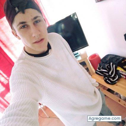 MadaFacka chico soltero en 