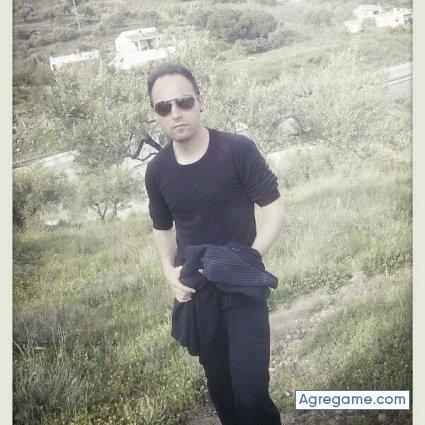 Chorygt chico soltero en Torrox