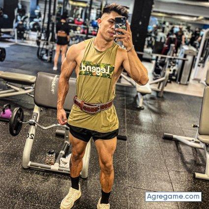 Dgoqntero chico soltero en 