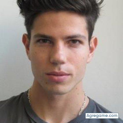 935473159 chico soltero en La Victoria