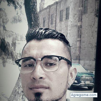 Fabianalbertsierra chico soltero en Silvania