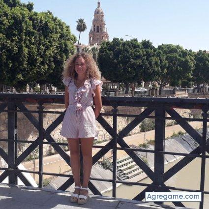 varias chica soltera en Valdepeñas