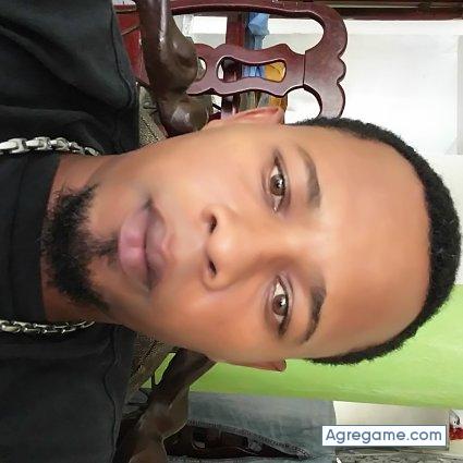 Elmenorwelder chico soltero en Punta Cana