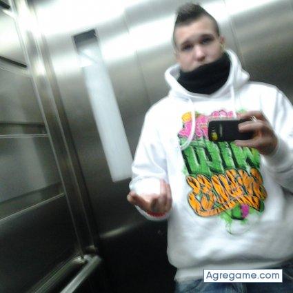 eduhbcn chico soltero en Barcelona