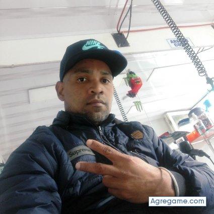 Marwinsmonasterio chico soltero en El Tambo