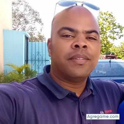 vanocre chico soltero en Santo Domingo Norte