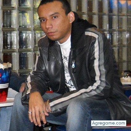 celfer123 chico soltero en Pigüé