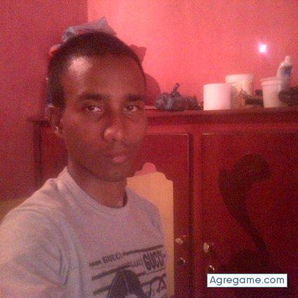 sauljose463e chico soltero en San Tomé