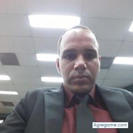 diegovega3753 chico soltero en Grecia