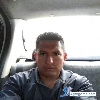 Norlan04 chico soltero en San José