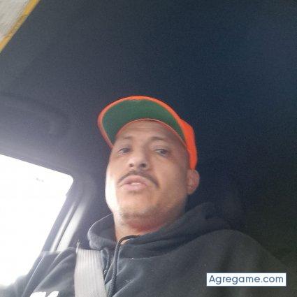 Muneco76 chico soltero en Hillsboro