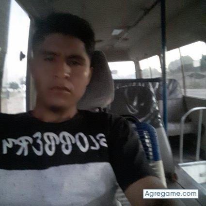 juanflores3584 chico soltero en Puerto Quijarro
