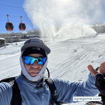 HugoSmv chico soltero en Aspen