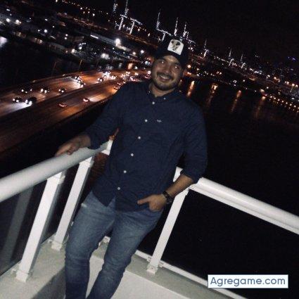 Peralesfran chico soltero en Miami Beach