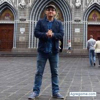 cesaralberto1522 chico soltero en Quito